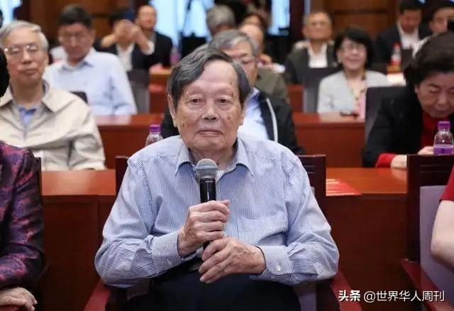 被误会了大半辈子的杨振宁，100岁了