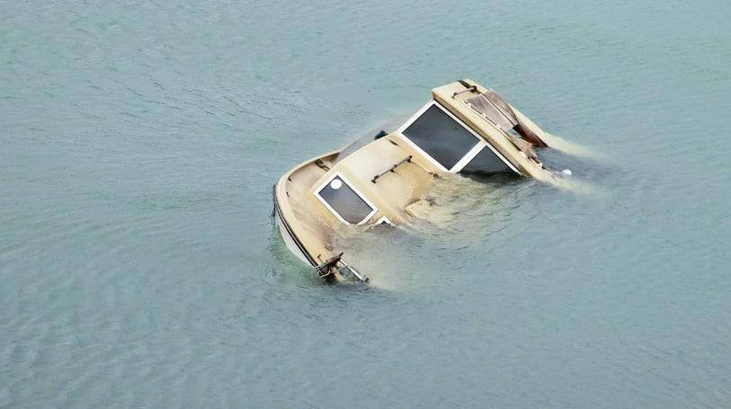 马国柔佛州发生沉船事故 六人死亡