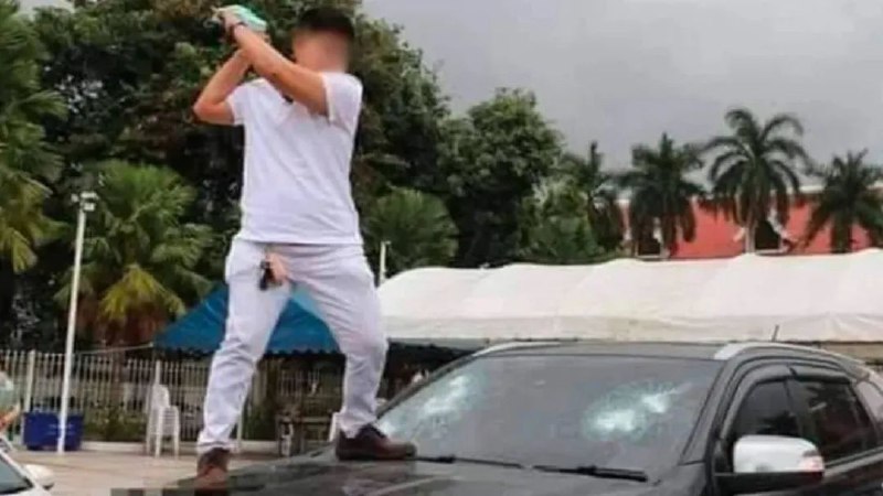 霸气，泰国女子怒砸自己的新车，只为求一个公道