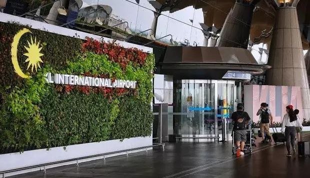 吉隆坡机场有人冒充移民局官员行骗