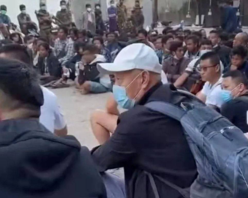 突发！直播卖玉石的中国人和缅甸人共计400余人在曼德勒被军警抓走